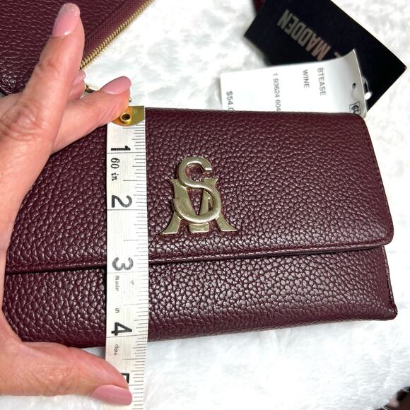 Steve Madden Burgundy Leather Wallet Wristlet - Picture 14 of 14